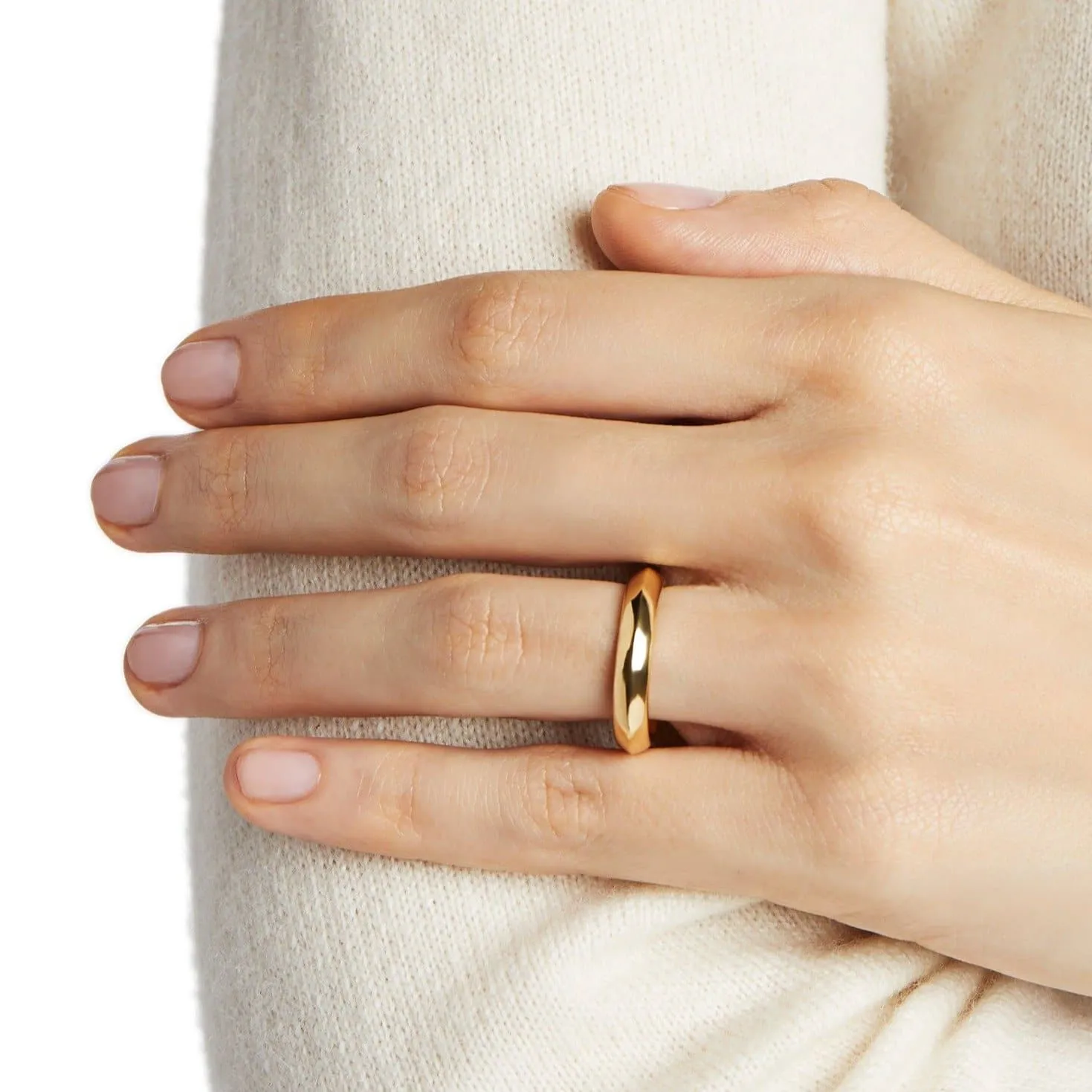 Amore Ridge Wedding Ring