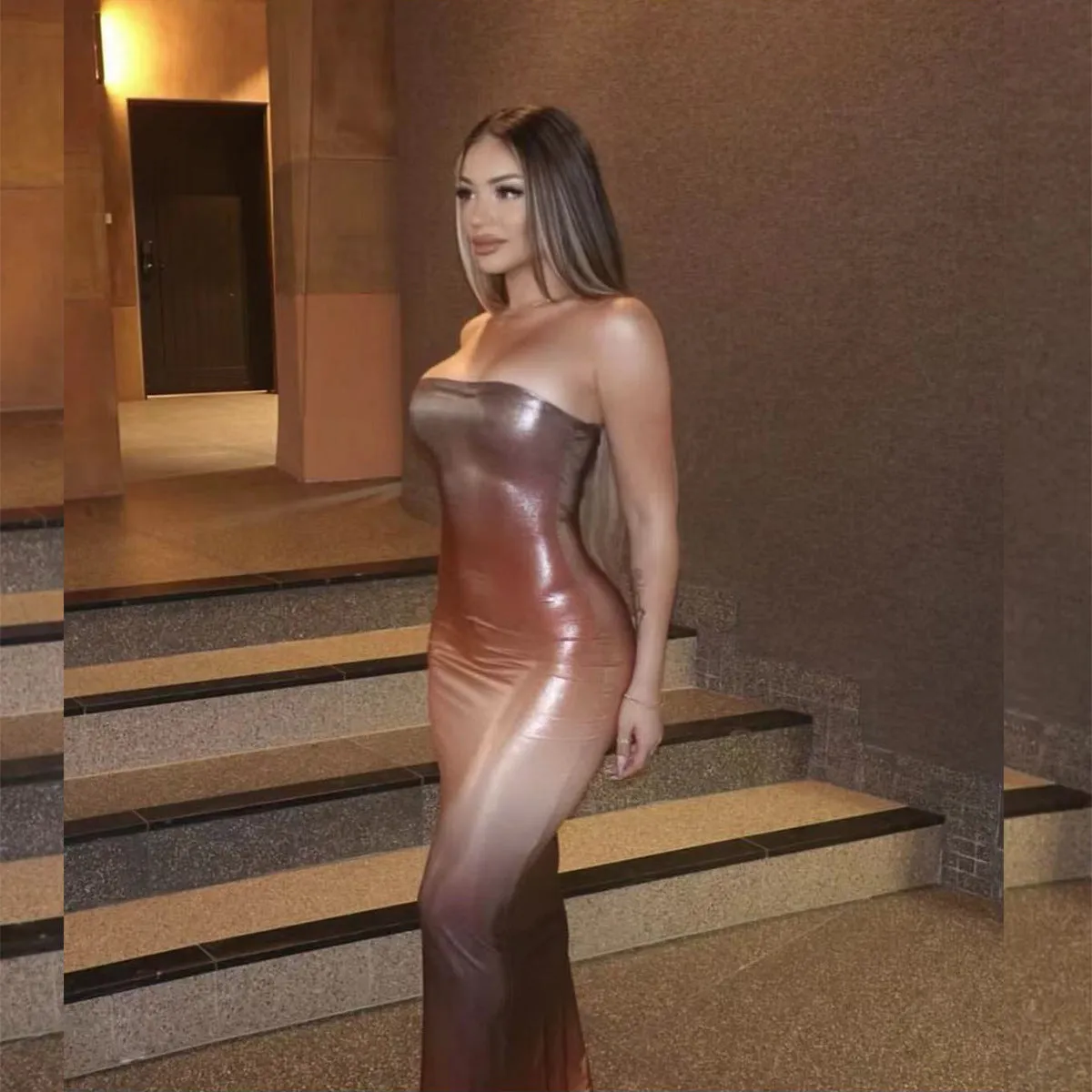 Elegant Strapless Ombre Bodycon Maxi Dress with Glossy Finish