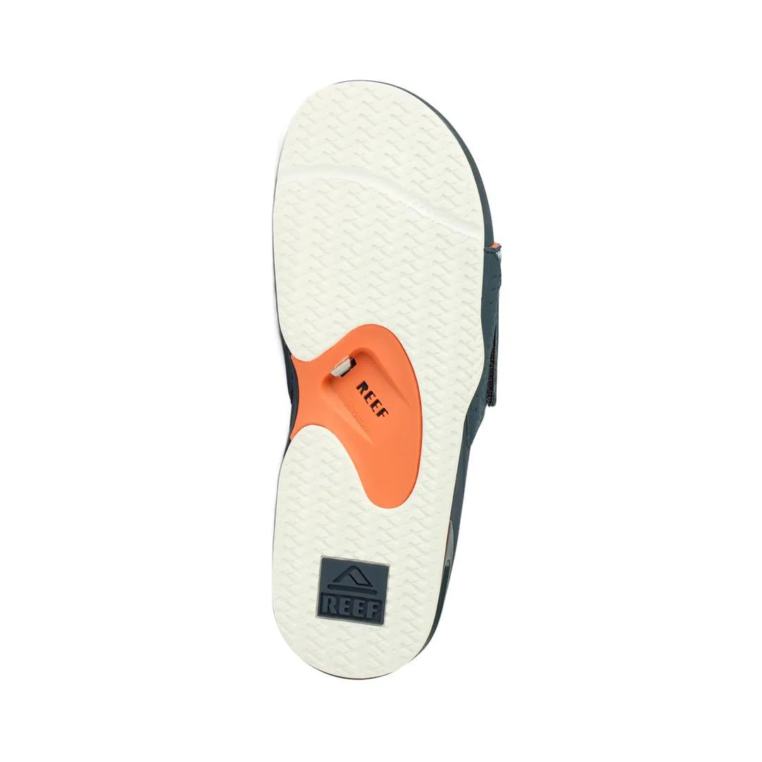 Fanning Slide Sandals
