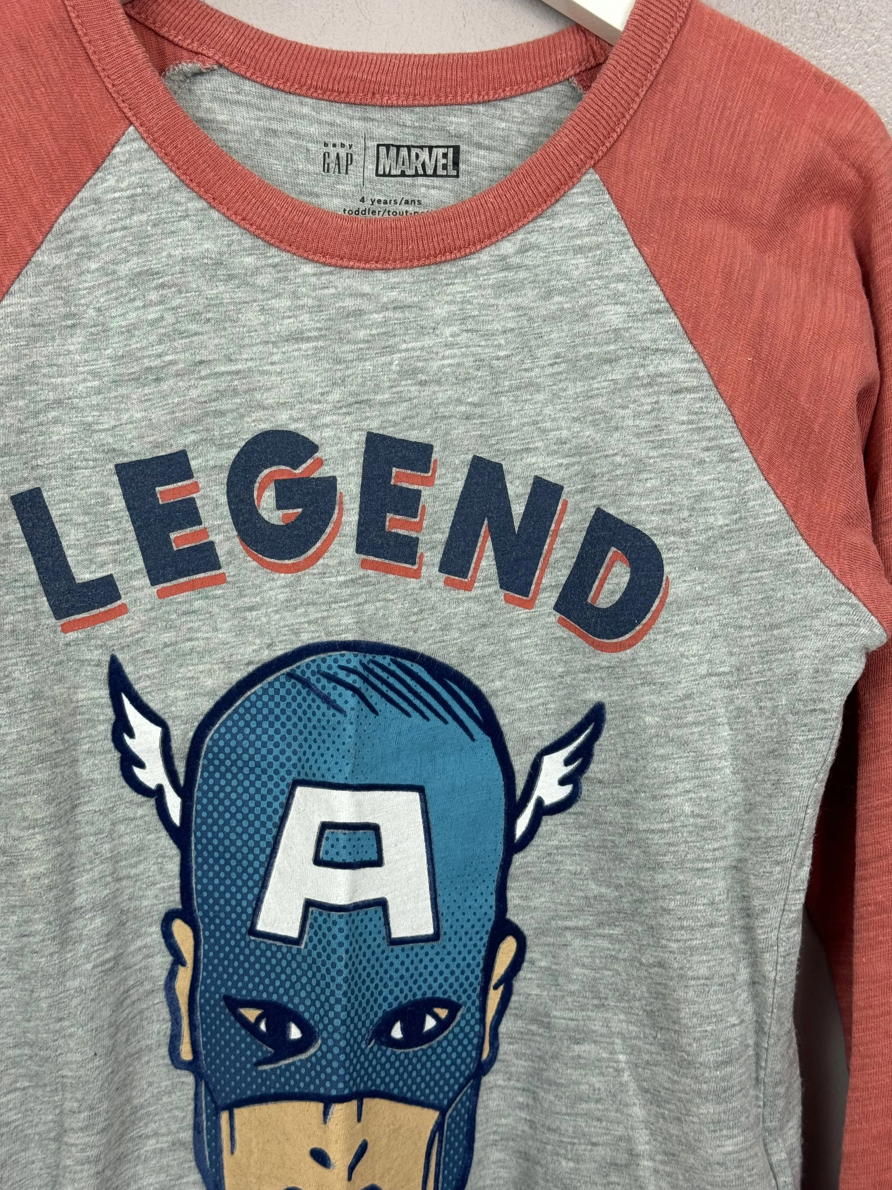 Gap Marvel Legend T-shirt 3-4y