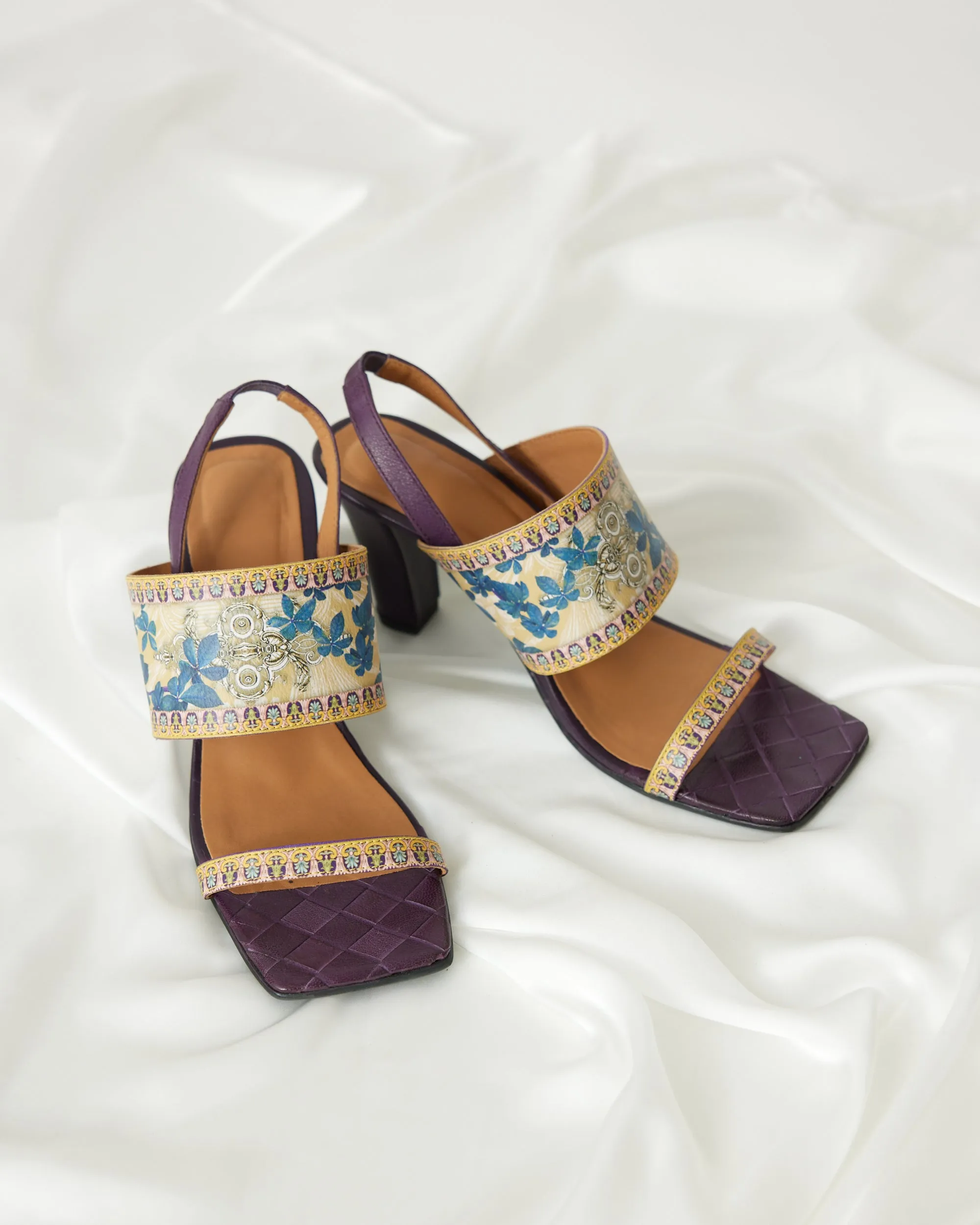 Love in Portofino (Vagator) - Heels : Mustard
