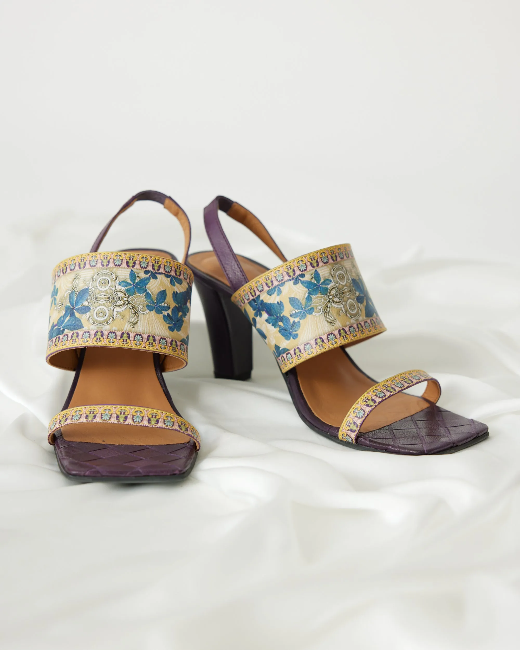 Love in Portofino (Vagator) - Heels : Mustard