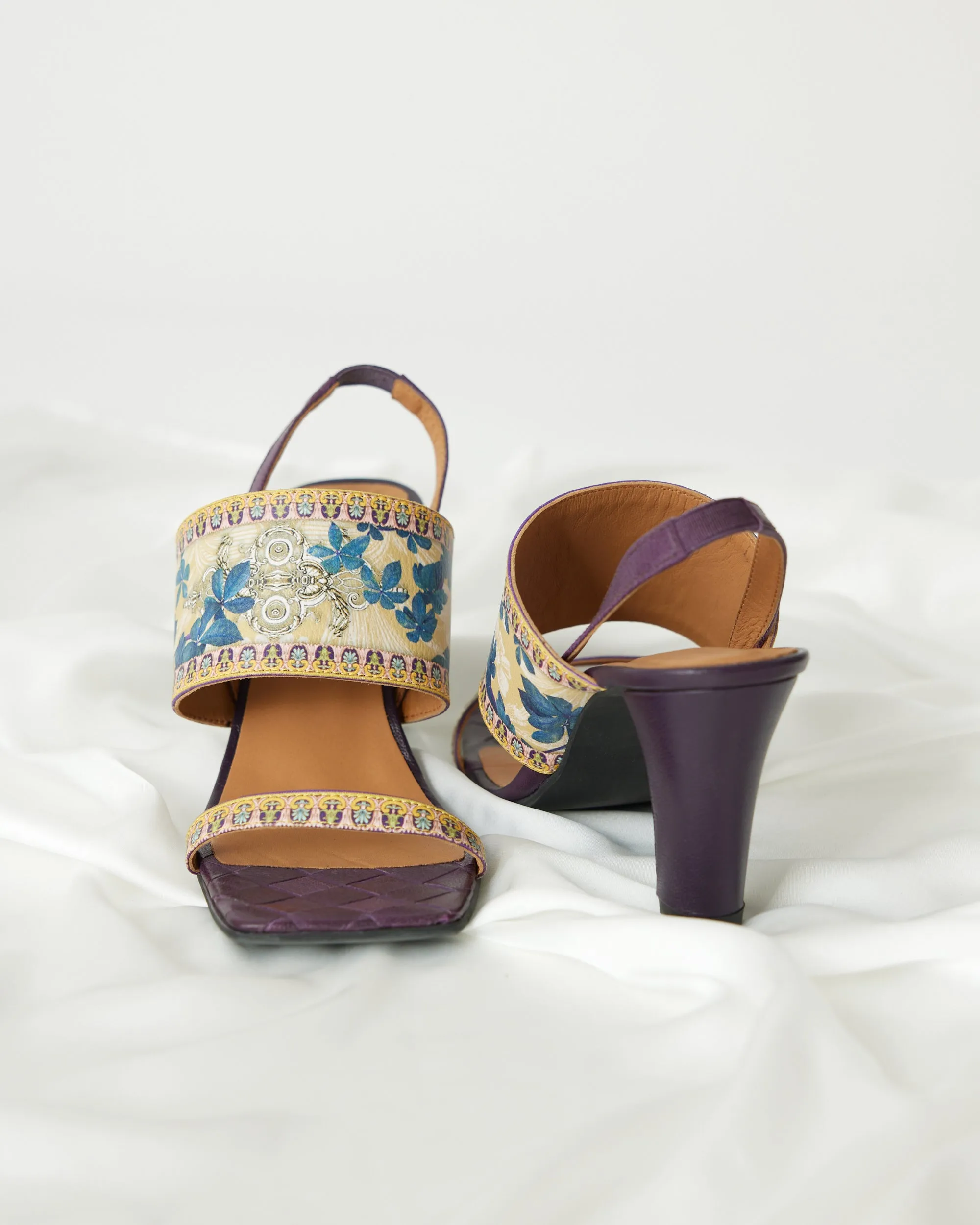 Love in Portofino (Vagator) - Heels : Mustard
