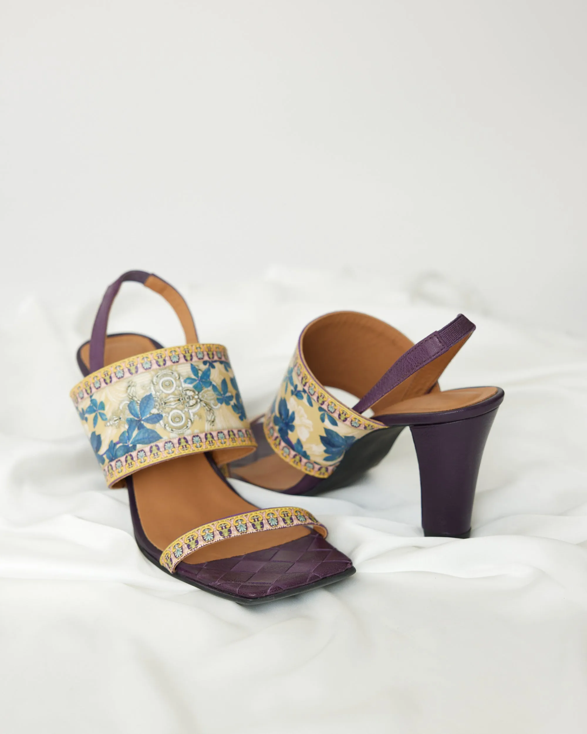Love in Portofino (Vagator) - Heels : Mustard
