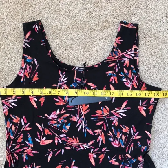 New! Nicole Miller NY large black printed sleeveless dress.