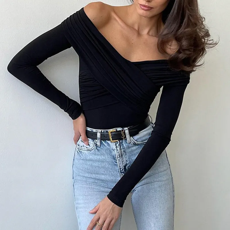 Sophisticated V-Neck Off-Shoulder Cross-Pleated Long-Sleeve T-Shirt for Effortless Elegance