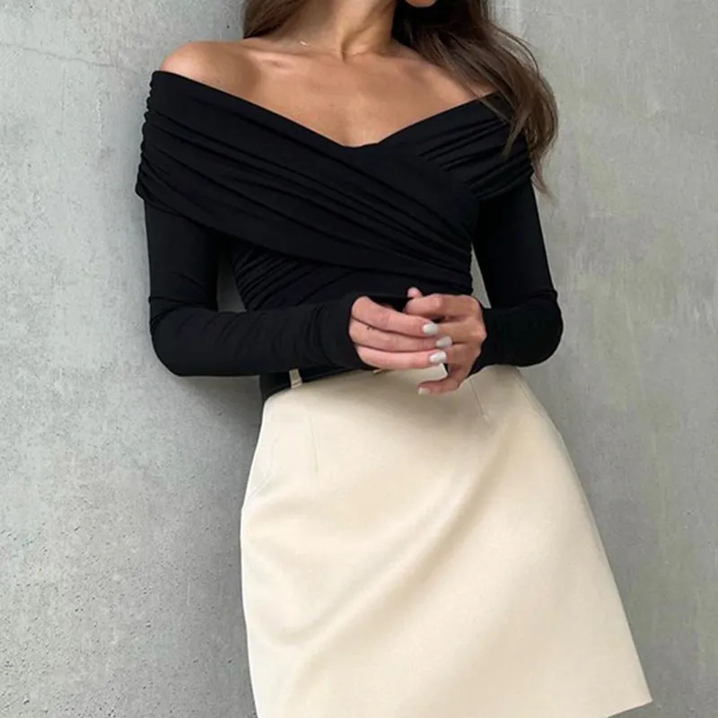 Sophisticated V-Neck Off-Shoulder Cross-Pleated Long-Sleeve T-Shirt for Effortless Elegance