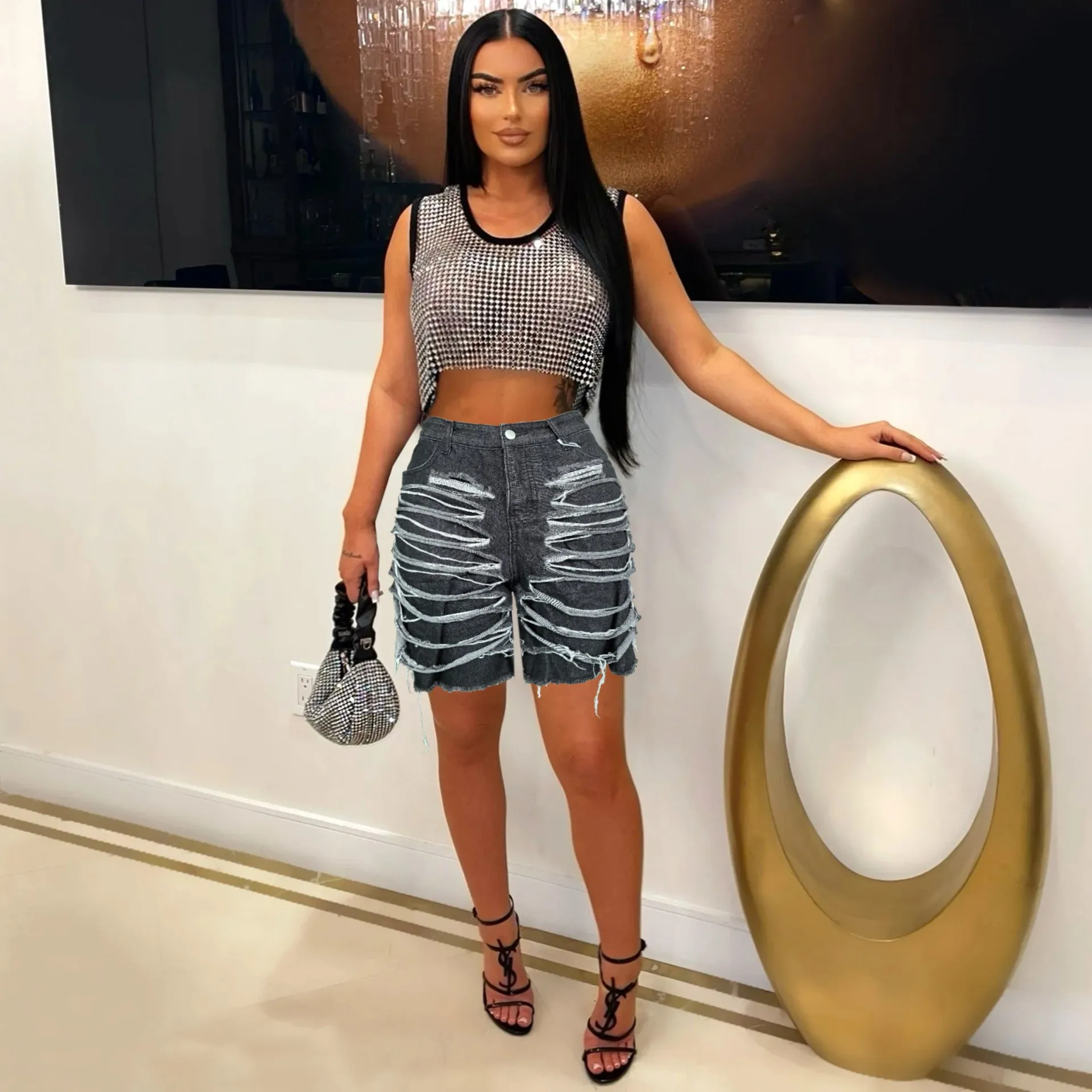 Stylish High-Waisted Pocket Ripped Knee-Length Denim Shorts