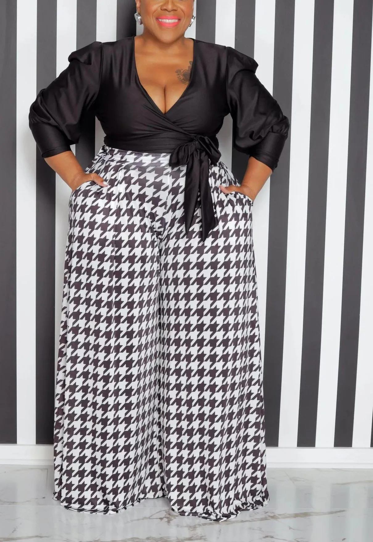 Stylish Plus Size Houndstooth Wide-Leg Pants for Autumn and Winter Elegance