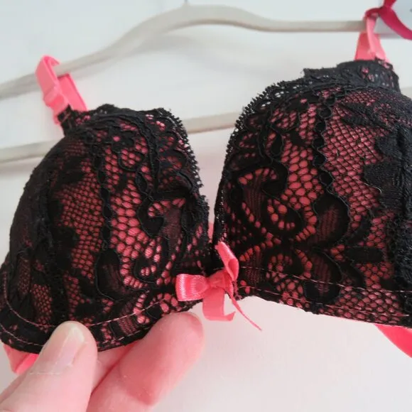 THE LITTLE BRA COMPANY Lucia Floral Lace Push Up Bra Licorice Raspberry 28B NWT