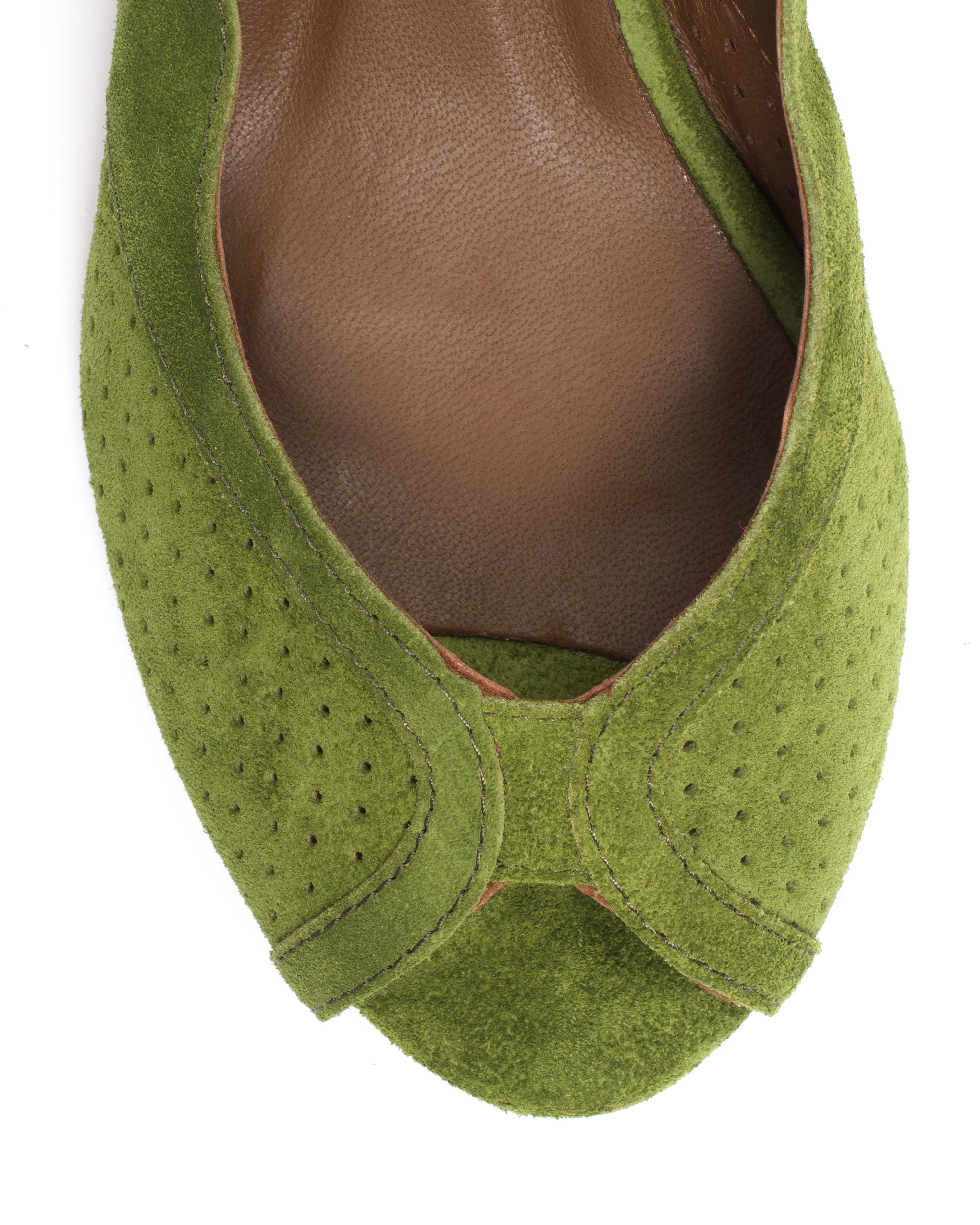 Tiffany Triangle Calf Suede Grass Green