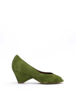 Tiffany Triangle Calf Suede Grass Green