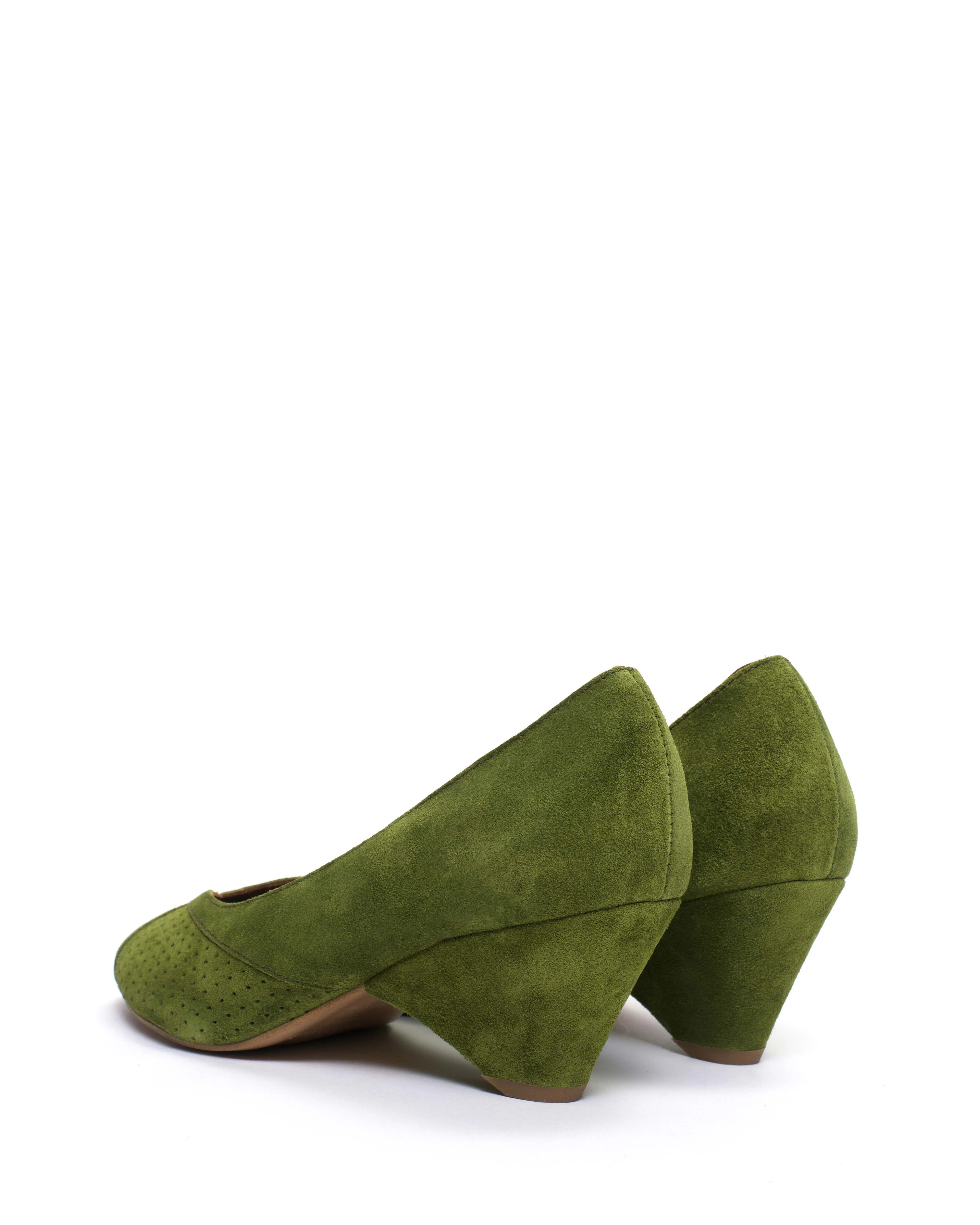 Tiffany Triangle Calf Suede Grass Green