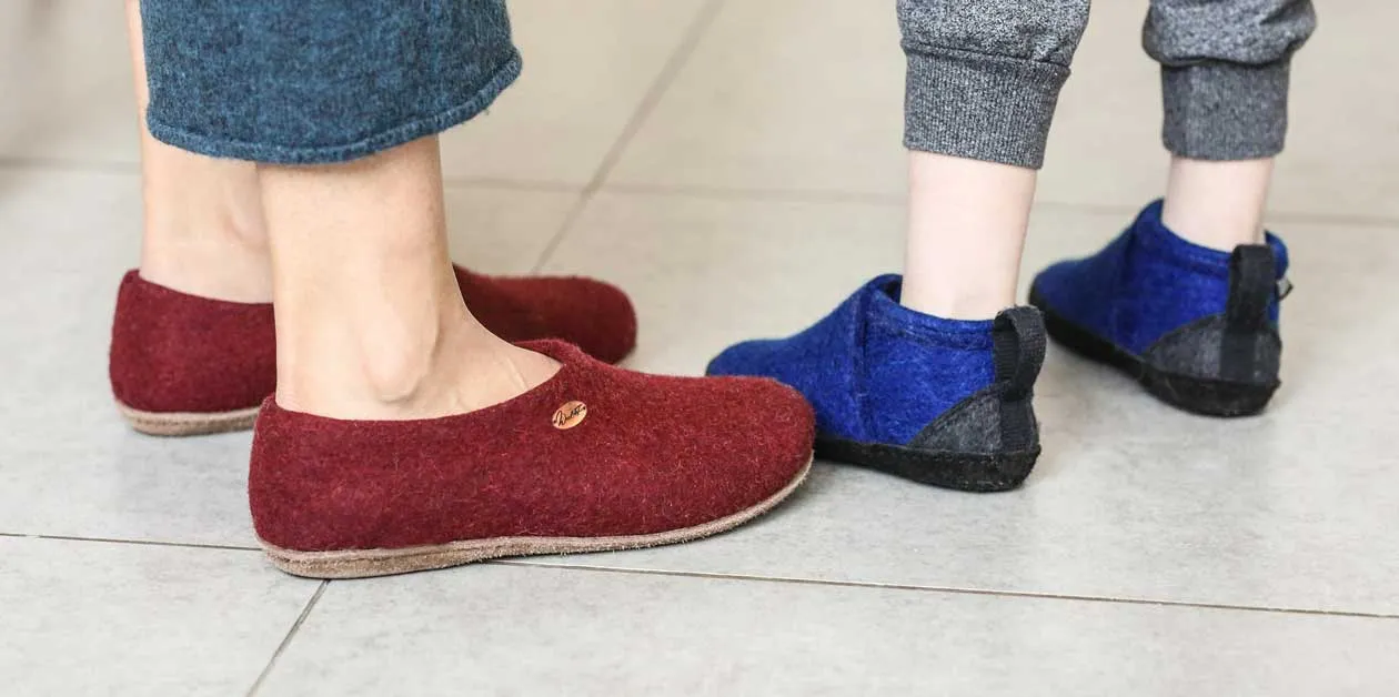 WoolFit® closed heel Felt Clogs | Classic, dark red