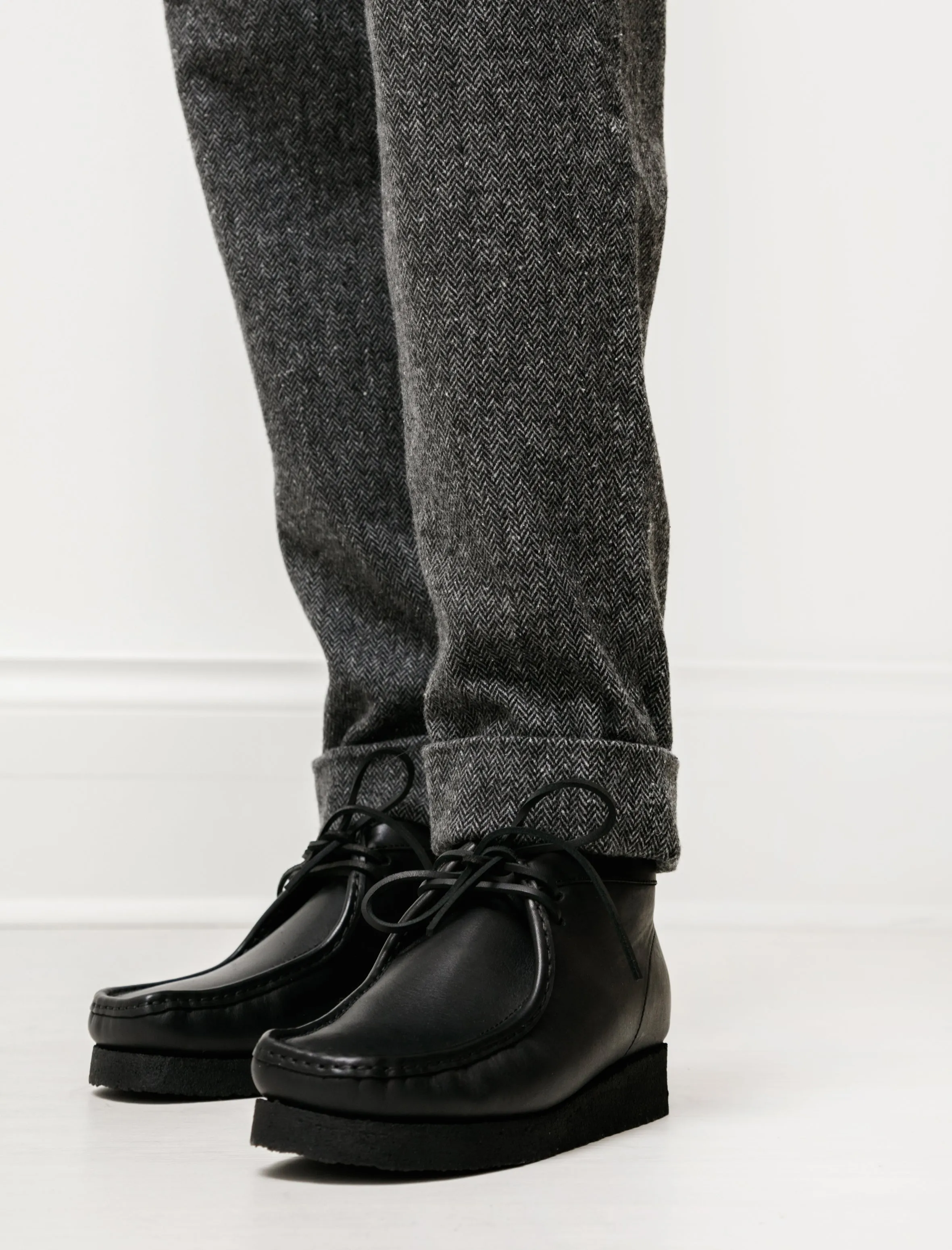 Yuks Type 2 Vaqueta Black